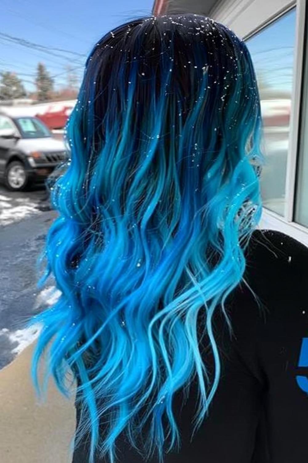 Sparkling Ocean Waves