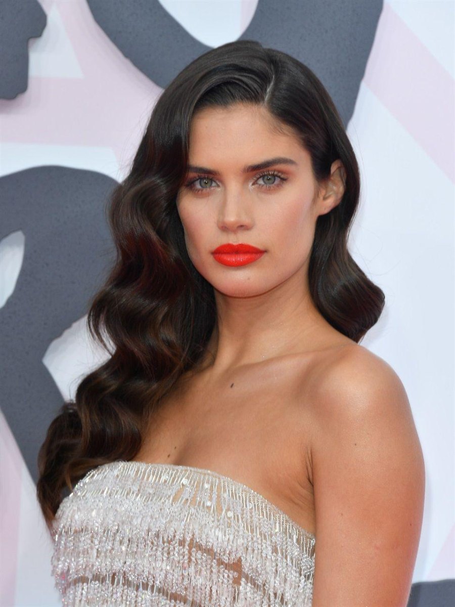 Hollywood Wellen offene Haare Ideas for Glam Looks