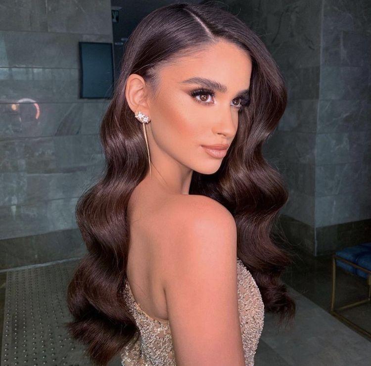 Elegant evening Hollywood waves