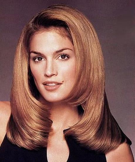 Mid length layered 90s blowout
