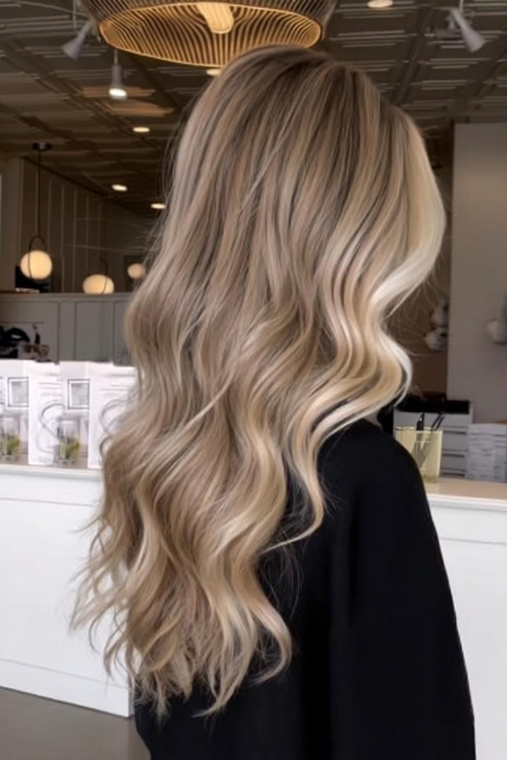Champagne Blonde Waves