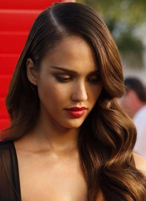 Red carpet Hollywood glam waves