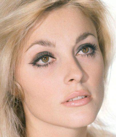 Sharon Tate Makeup Guide for a 1960s Inspired Look
